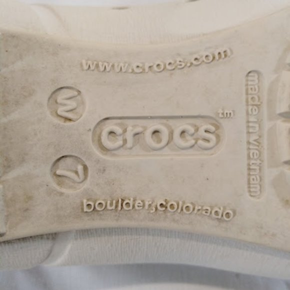 Crocs Brynn Beige Black Shiny Cap Toe Comfort Ballet Flats Shoes Women's Size 7W - Picture 6 of 7